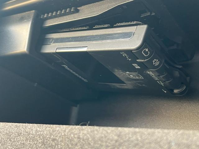 Ｂクラス Ｂ１８０　ＥＴＣ　バックカメラ　オートクルーズコントロール　アルミホイール　オートライト　キーレスエントリー　電動格納ミラー　ＡＴ　盗難防止システム　ＡＢＳ　ＵＳＢ　Ｂｌｕｅｔｏｏｔｈ　エアコン（7枚目）