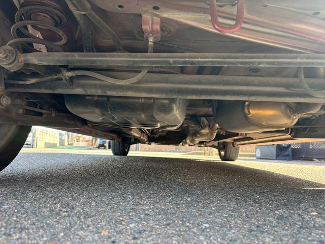 スペーシアカスタム ＴＳ　ＥＴＣ　バックカメラ　両側電動スライドドア　ナビ　ＴＶ　衝突被害軽減システム　オートライト　ＨＩＤ　スマートキー　アイドリングストップ　電動格納ミラー　ベンチシート　ＣＶＴ　盗難防止システム　ＡＢＳ（37枚目）