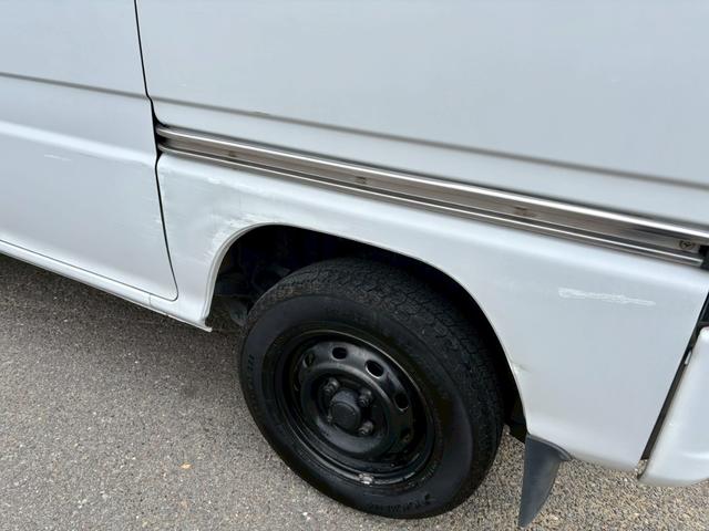 サンバーバン 　ＡＴ　　キーレスエントリー　エアコン　パワーウィンドウ（22枚目）