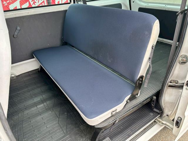 サンバーバン 　ＡＴ　　キーレスエントリー　エアコン　パワーウィンドウ（24枚目）