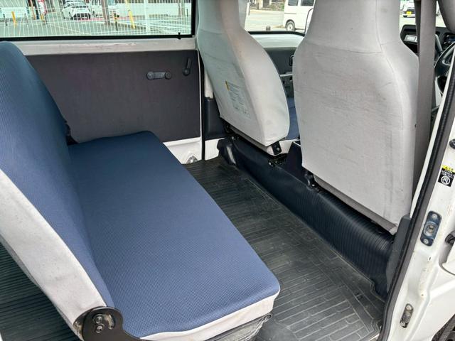 サンバーバン 　ＡＴ　　キーレスエントリー　エアコン　パワーウィンドウ（29枚目）