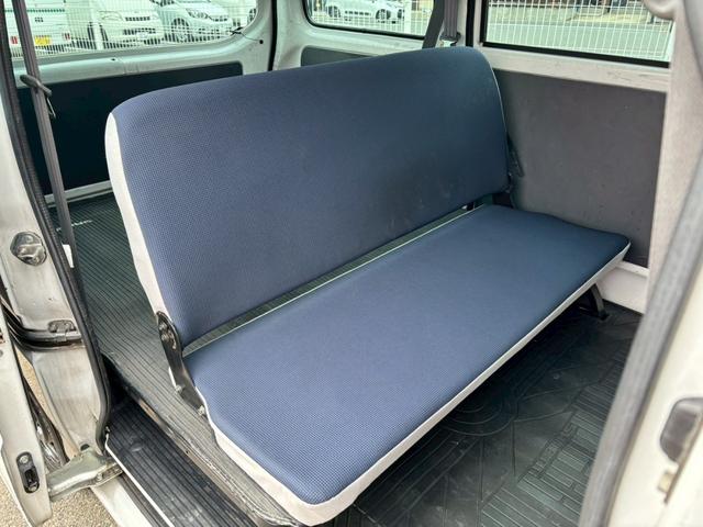 サンバーバン 　ＡＴ　　キーレスエントリー　エアコン　パワーウィンドウ（30枚目）