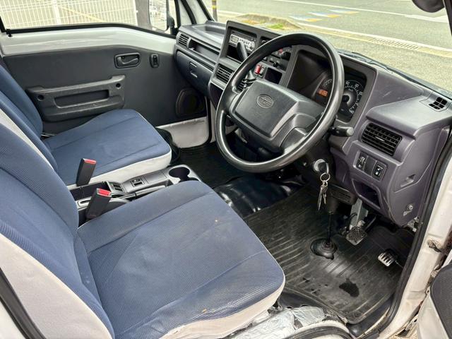 サンバーバン 　ＡＴ　　キーレスエントリー　エアコン　パワーウィンドウ（32枚目）