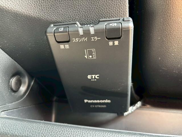 Ｎ－ＯＮＥ プレミアム　ツアラー・Ｌパッケージ　ＥＴＣ　バックカメラ　ナビ　ＴＶ　オートクルーズコントロール　オートライト　ＨＩＤ　スマートキー　電動格納ミラー　ベンチシート　ＣＶＴ　盗難防止システム　ＡＢＳ　ＥＳＣ　ＣＤ　ＤＶＤ再生　ＵＳＢ（7枚目）