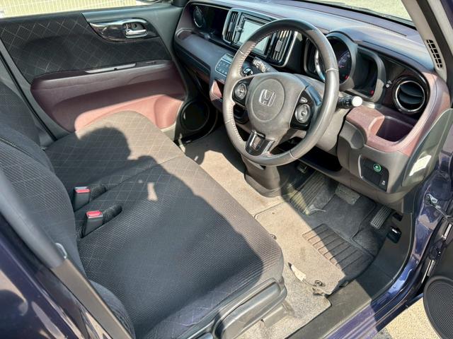 Ｎ－ＯＮＥ プレミアム　ツアラー・Ｌパッケージ　ＥＴＣ　バックカメラ　ナビ　ＴＶ　オートクルーズコントロール　オートライト　ＨＩＤ　スマートキー　電動格納ミラー　ベンチシート　ＣＶＴ　盗難防止システム　ＡＢＳ　ＥＳＣ　ＣＤ　ＤＶＤ再生　ＵＳＢ（11枚目）