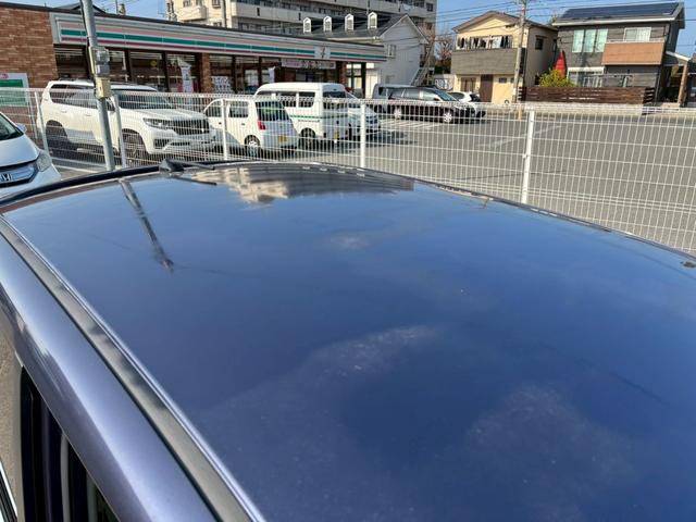 Ｎ－ＯＮＥ プレミアム　ツアラー・Ｌパッケージ　ＥＴＣ　バックカメラ　ナビ　ＴＶ　オートクルーズコントロール　オートライト　ＨＩＤ　スマートキー　電動格納ミラー　ベンチシート　ＣＶＴ　盗難防止システム　ＡＢＳ　ＥＳＣ　ＣＤ　ＤＶＤ再生　ＵＳＢ（40枚目）