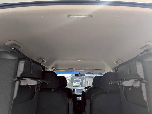 フリードハイブリッド ジャストセレクション＋　ＥＴＣ　バックカメラ　ナビ　ＴＶ　オートクルーズコントロール　両側電動スライドドア　オートライト　ＨＩＤ　スマートキー　電動格納ミラー　３列シート　ウォークスルー　ＣＶＴ　ＣＤ　ＤＶＤ再生　ＵＳＢ（29枚目）