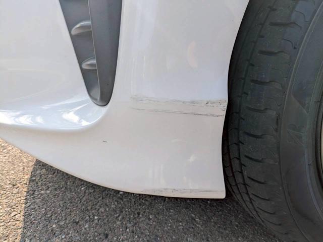 フリードハイブリッド ジャストセレクション＋　ＥＴＣ　バックカメラ　ナビ　ＴＶ　オートクルーズコントロール　両側電動スライドドア　オートライト　ＨＩＤ　スマートキー　電動格納ミラー　３列シート　ウォークスルー　ＣＶＴ　ＣＤ　ＤＶＤ再生　ＵＳＢ（30枚目）