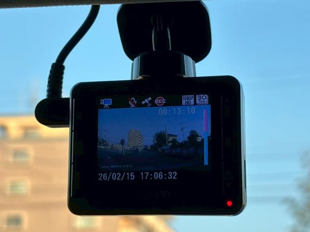 �h���C�u���R�[�_�[������f���Ɖ������L�^���Ă����h���C�u���R�[�_�[�́A���̂̍ۂɊm���ȏ؋��\�͂𔭊����Ă���܂��B