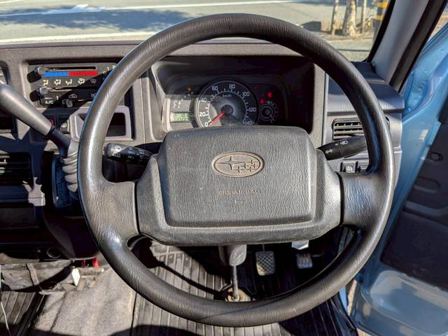 サンバーバン ディアス　４ＷＤ　軽バン　ＡＴ　ＥＴＣ　両側スライドドア　キーレスエントリー　アルミホイール　ＡＢＳ　エアコン　パワーステアリング　パワーウィンドウ　ＣＤ（3枚目）