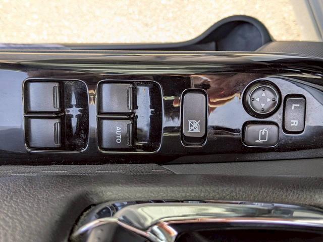 スペーシアカスタム XS バックカメラ 両側スライド・片側電動 ナビ TV オートライト HID スマートキー アイドリングストップ 電動格納ミラー ベンチシート CVT 盗難防止システム ABS USB アルミホイール(38枚目)