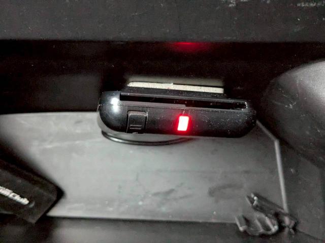 N-BOXカスタム G・LパッケージSSパッケージ ドライブレコーダー ETC バックカメラ 両側電動スライドドア ナビ TV 衝突被害軽減システム オートライト HID スマートキー アイドリングストップ 電動格納ミラー ベンチシート CVT(9枚目)