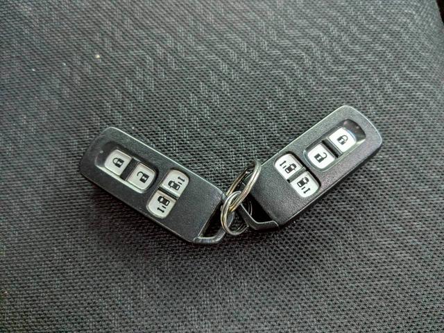 N-BOXカスタム G・LパッケージSSパッケージ ドライブレコーダー ETC バックカメラ 両側電動スライドドア ナビ TV 衝突被害軽減システム オートライト HID スマートキー アイドリングストップ 電動格納ミラー ベンチシート CVT(34枚目)