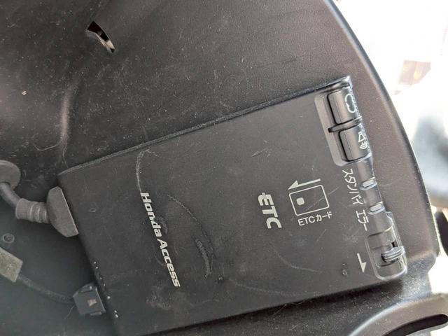 今では必需品のＥＴＣも付いております。高速道路での出入りもスムーズ。渋滞緩和にもなりエコにも繋がります。