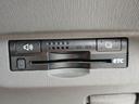 プリウス Ｓ　ＥＴＣ　バックカメラ　ナビ　ＴＶ　アルミホイール　ＨＩＤ　ＣＶＴ　スマートキー　電動格納ミラー　盗難防止システム　ＵＳＢ　ミュージックプレイヤー接続可　Ｂｌｕｅｔｏｏｔｈ　衝突安全ボディ　ＡＢＳ（4枚目）