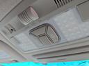 両側電動スライドドア装備!運転席よりボタン一つで開閉可能でございます。