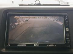 バックカメラ装備。駐車が苦手な方には欠かせません。 5