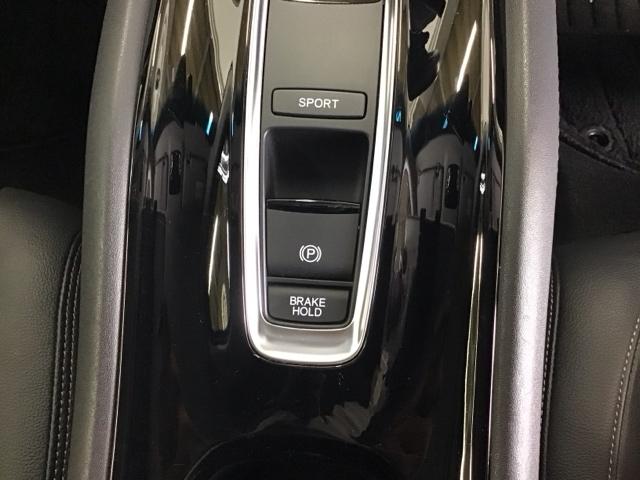 ヴェゼル ハイブリッドＺ・ホンダセンシング　ドラレコ　ナビ　Ｒカメラ　ブルートゥース　ダブルエアバック　セキュリティアラーム　パワーウィンド　バックアイカメラ　横滑り防止システム　スマ－トキ－　シートヒーター付　ＬＥＤヘッドランプ　フルセ（16枚目）