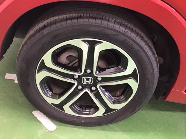ヴェゼル ハイブリッドＺ・ホンダセンシング　ドラレコ　ナビ　Ｒカメラ　ブルートゥース　ダブルエアバック　セキュリティアラーム　パワーウィンド　バックアイカメラ　横滑り防止システム　スマ－トキ－　シートヒーター付　ＬＥＤヘッドランプ　フルセ（31枚目）