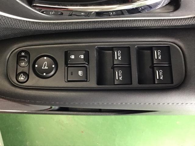 ヴェゼル ハイブリッドＺ・ホンダセンシング　ドラレコ　ナビ　Ｒカメラ　ブルートゥース　ダブルエアバック　セキュリティアラーム　パワーウィンド　バックアイカメラ　横滑り防止システム　スマ－トキ－　シートヒーター付　ＬＥＤヘッドランプ　フルセ（62枚目）