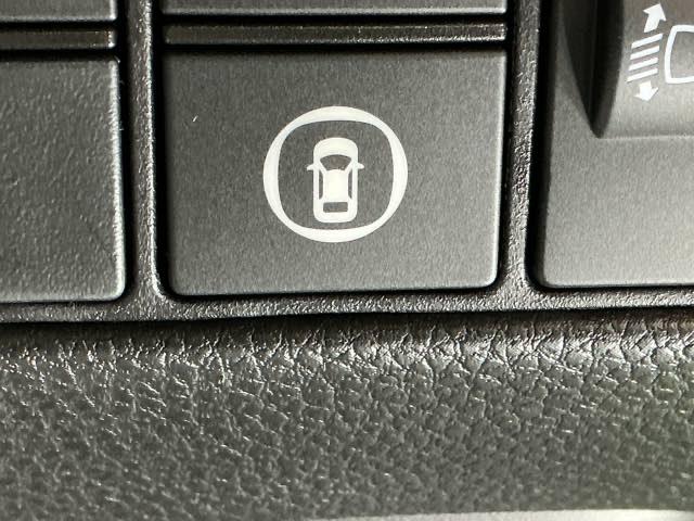 ヴェゼル ｅ：ＨＥＶＸ　ドラレコ　ナビ　Ｒカメラ　ブルートゥース　前後障害物センサー　ＡＡＣ　イモビライザー　スマ－トキ－　誤発進抑制　ＰＷ　リアカメラ　クルコン　ＥＳＣ　ＥＴＣ装備　キーフリー　ＬＥＤヘッドランプ　ＡＢＳ（62枚目）