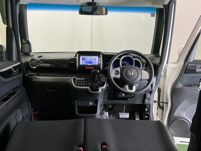 Ｎ－ＢＯＸカスタム ＧＳＳパッケージ　ナビ　Ｒカメラ　ブルートゥース　ワンセグ　両側パワ－スライドドア　整備記録簿　スマ－トキ－　Ｂカメ　ＥＴＣ付き　エアコン　ＥＳＣ　Ａ－ＳＴＯＰ　盗難防止システム　パワーウィンドウ　ＤＶＤ　ＡＢＳ（2枚目）