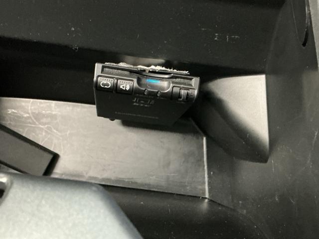 Ｎ－ＢＯＸカスタム ＧＳＳパッケージ　ナビ　Ｒカメラ　ブルートゥース　ワンセグ　両側パワ－スライドドア　整備記録簿　スマ－トキ－　Ｂカメ　ＥＴＣ付き　エアコン　ＥＳＣ　Ａ－ＳＴＯＰ　盗難防止システム　パワーウィンドウ　ＤＶＤ　ＡＢＳ（13枚目）