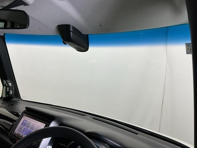 Ｎ－ＢＯＸカスタム ＧＳＳパッケージ　ナビ　Ｒカメラ　ブルートゥース　ワンセグ　両側パワ－スライドドア　整備記録簿　スマ－トキ－　Ｂカメ　ＥＴＣ付き　エアコン　ＥＳＣ　Ａ－ＳＴＯＰ　盗難防止システム　パワーウィンドウ　ＤＶＤ　ＡＢＳ（25枚目）