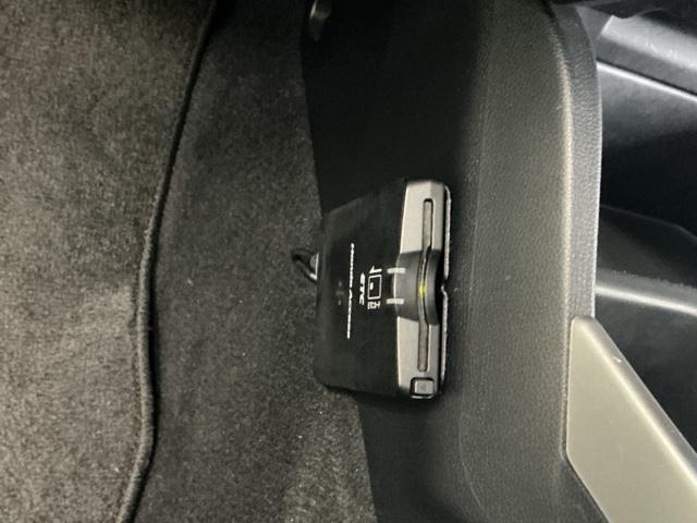 フィット １３Ｇ・Ｓパッケージ　Ｒカメラ　ナビ　ＣＤ　ＤＶＤ　ＥＴＣ　カーテンエアバッグ　キーレス　オートエアコン　Ｗエアバック　パワーステアリング　パワーウィンド　横滑り防止機能　ＬＥＤヘッドライト　整備点検記録簿　ワンセグ（13枚目）