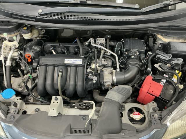 フィット １３Ｇ・Ｓパッケージ　Ｒカメラ　ナビ　ＣＤ　ＤＶＤ　ＥＴＣ　カーテンエアバッグ　キーレス　オートエアコン　Ｗエアバック　パワーステアリング　パワーウィンド　横滑り防止機能　ＬＥＤヘッドライト　整備点検記録簿　ワンセグ（27枚目）