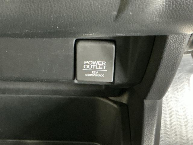 フィット １３Ｇ・Ｓパッケージ　Ｒカメラ　ナビ　ＣＤ　ＤＶＤ　ＥＴＣ　カーテンエアバッグ　キーレス　オートエアコン　Ｗエアバック　パワーステアリング　パワーウィンド　横滑り防止機能　ＬＥＤヘッドライト　整備点検記録簿　ワンセグ（49枚目）