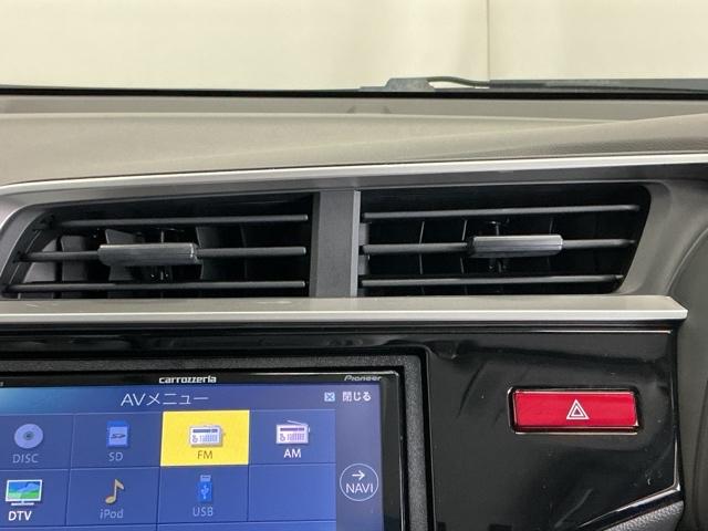 フィット １３Ｇ・Ｓパッケージ　Ｒカメラ　ナビ　ＣＤ　ＤＶＤ　ＥＴＣ　カーテンエアバッグ　キーレス　オートエアコン　Ｗエアバック　パワーステアリング　パワーウィンド　横滑り防止機能　ＬＥＤヘッドライト　整備点検記録簿　ワンセグ（55枚目）