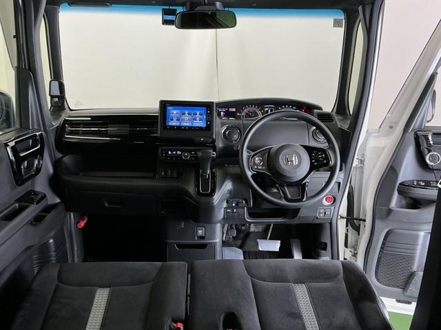 N-BOXカスタム L ドラレコ ナビ Rカメラ ブルートゥース 両席エアバック Bモニタ ブレーキサポート セキュリティー LEDランプ キーレスエントリー 記録簿 SRS 横滑り防止機能 片側電動両側スライドドア PW(2枚目)