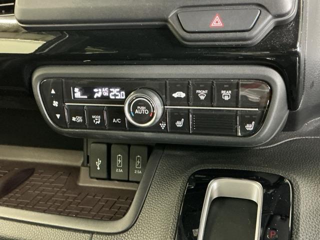 N-BOXカスタム L ドラレコ ナビ Rカメラ ブルートゥース 両席エアバック Bモニタ ブレーキサポート セキュリティー LEDランプ キーレスエントリー 記録簿 SRS 横滑り防止機能 片側電動両側スライドドア PW(17枚目)