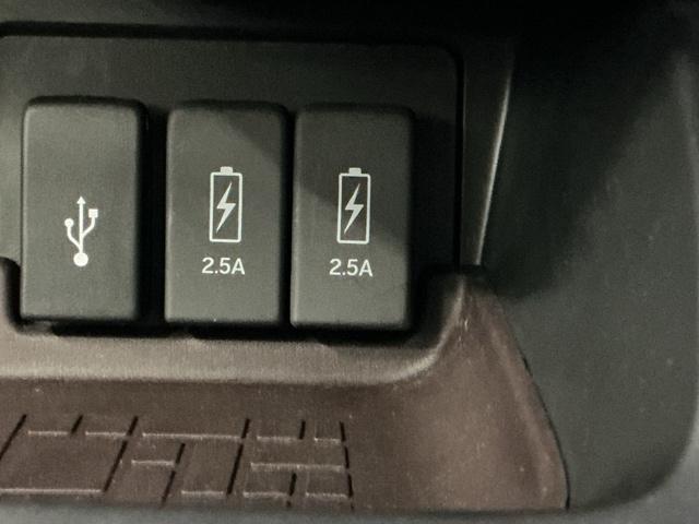 N-BOXカスタム L ドラレコ ナビ Rカメラ ブルートゥース 両席エアバック Bモニタ ブレーキサポート セキュリティー LEDランプ キーレスエントリー 記録簿 SRS 横滑り防止機能 片側電動両側スライドドア PW(21枚目)