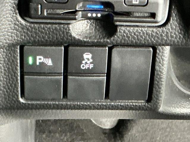 N-BOXカスタム L ドラレコ ナビ Rカメラ ブルートゥース 両席エアバック Bモニタ ブレーキサポート セキュリティー LEDランプ キーレスエントリー 記録簿 SRS 横滑り防止機能 片側電動両側スライドドア PW(29枚目)