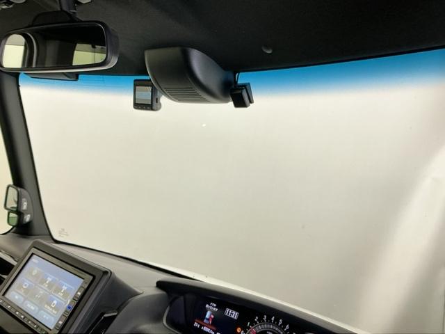 N-BOXカスタム L ドラレコ ナビ Rカメラ ブルートゥース 両席エアバック Bモニタ ブレーキサポート セキュリティー LEDランプ キーレスエントリー 記録簿 SRS 横滑り防止機能 片側電動両側スライドドア PW(32枚目)