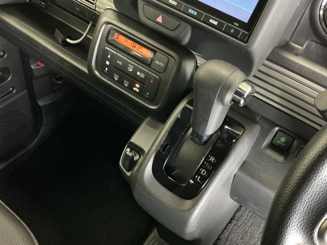 ���i�����犊�炩�ɉ������閳�i�K�ϑ��̂b�u�s�̓X�g�b�v���S�[�̑����X�̒������K�ł�