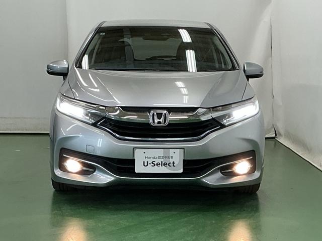 �k�d�c�w�b�h���C�g�𑕔����Ă��܂��B�k�d�c�w�b�h���C�g�͂ƂĂ����邭�A�J�̓����ԑ��s�����S�E���S�ł��B�I�[�g���C�g�R���g���[���t���Ŏ��̖͂��邳�ɉ����Ď����œ_���E�������܂�