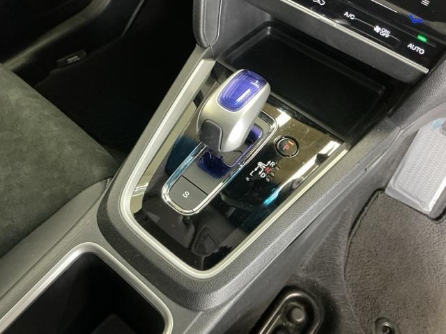 �V���v���ŃX�}�[�g�ȑ���̃V�t�g���o�[�ł�