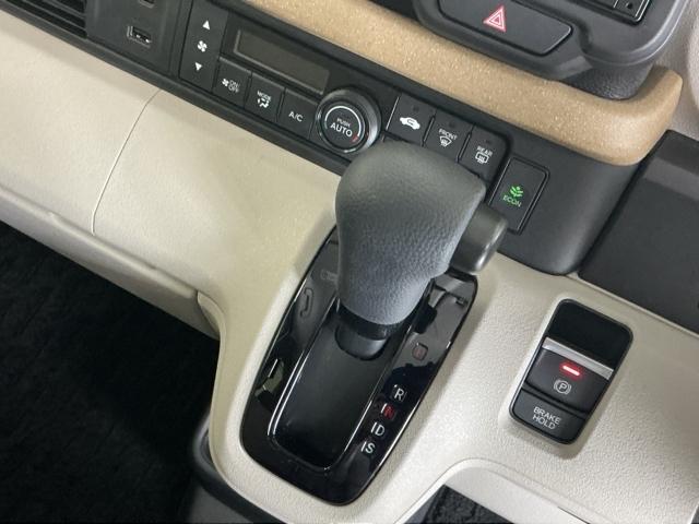 Ｎ－ＢＯＸ ベースグレード　ドラレコ　ナビ　Ｒカメラ　ブルートゥース　コーナーソナー　踏み間違い防止装置　禁煙　パワーステアリング　前席シートヒーター　インテリキー　イモビ　クルーズコントロール　ＬＥＤランプ　パワーウィンドウ（19枚目）