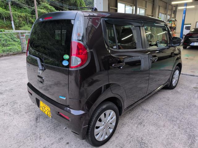 モコ Ｘ　スマートキー　アイドリングストップ　ベンチシート　ＣＶＴ　盗難防止システム　ＡＢＳ　アルミホイール　衝突安全ボディ　エアコン　パワーステアリング　パワーウィンドウ（3枚目）