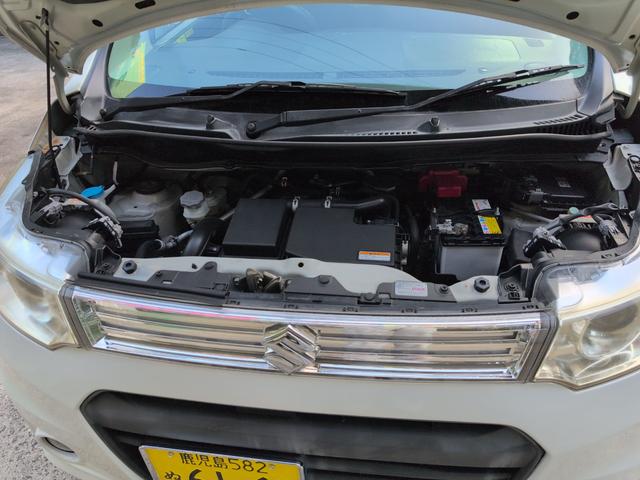 ワゴンＲスティングレー Ｘ　ＨＩＤ　スマートキー　ベンチシート　ＣＶＴ　盗難防止システム　ＡＢＳ　アルミホイール　衝突安全ボディ　エアコン　パワーステアリング　パワーウィンドウ（13枚目）