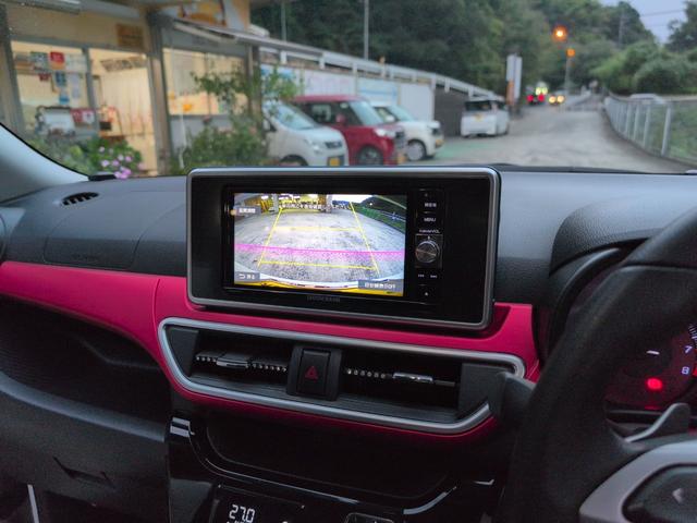 バックカメラ装備。駐車が苦手な方には欠かせません。