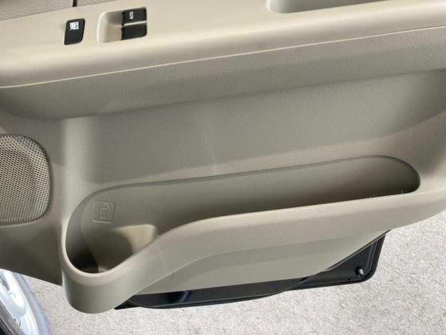 エブリイ ＰＡリミテッド　６型　ＣＶＴ　スライドドア　衝突被害軽減Ｂ　オートライト　スライドドア　衝突被害軽減システム　横滑り防止機能　衝突安全ボディ　盗難防止システム　ラジオ　キーレスエントリー（30枚目）