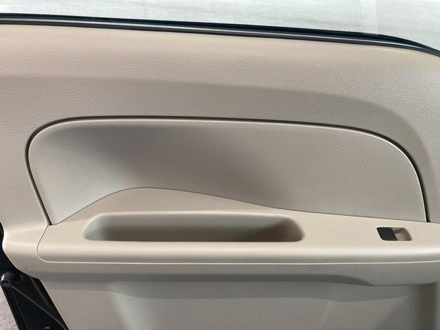 エブリイ ＰＡリミテッド　６型　ＣＶＴ　スライドドア　衝突被害軽減Ｂ　オートライト　スライドドア　衝突被害軽減システム　横滑り防止機能　衝突安全ボディ　盗難防止システム　ラジオ　キーレスエントリー（33枚目）