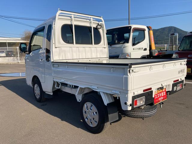 ハイゼットトラック ジャンボエクストラ　キーレスプッシュスタート　４ＷＤ　ＣＤ　オートライト　プッシュスタート　エアコン　衝突被害軽減システム　アイドリングストップ　横滑り防止機能　４ＷＤ　リモコンキー　フォグランプ　ＬＥＤヘッドライト　ＣＤプレーヤー　ドアバイザー（10枚目）