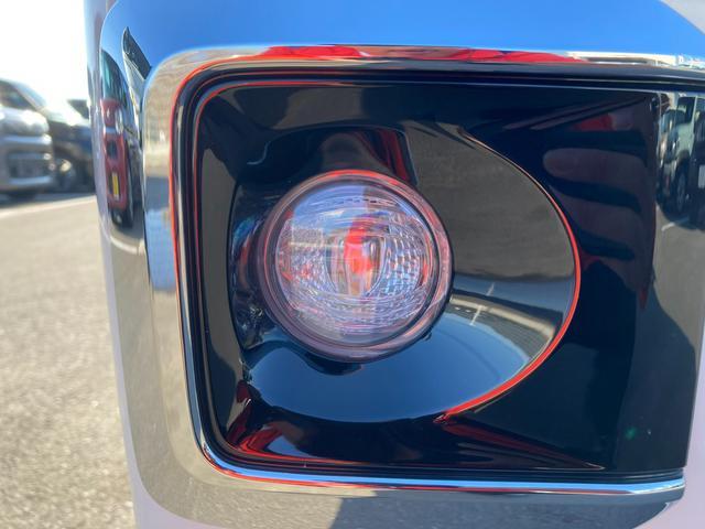 ハイゼットトラック ジャンボエクストラ　キーレスプッシュスタート　４ＷＤ　ＣＤ　オートライト　プッシュスタート　エアコン　衝突被害軽減システム　アイドリングストップ　横滑り防止機能　４ＷＤ　リモコンキー　フォグランプ　ＬＥＤヘッドライト　ＣＤプレーヤー　ドアバイザー（13枚目）