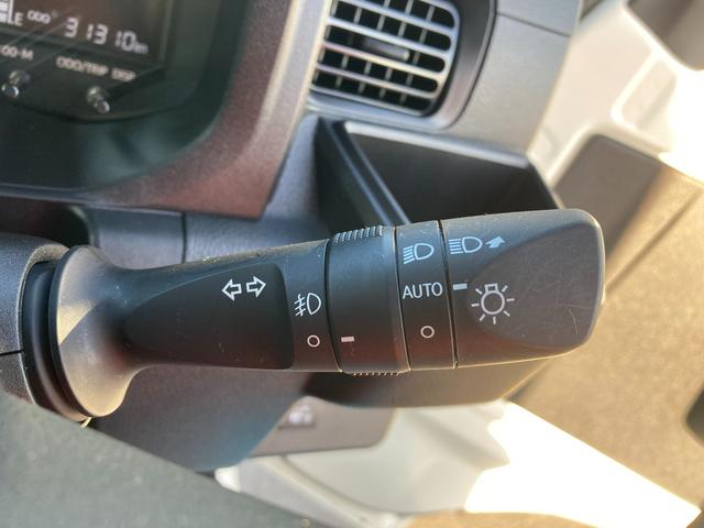 ハイゼットトラック ジャンボエクストラ　キーレスプッシュスタート　４ＷＤ　ＣＤ　オートライト　プッシュスタート　エアコン　衝突被害軽減システム　アイドリングストップ　横滑り防止機能　４ＷＤ　リモコンキー　フォグランプ　ＬＥＤヘッドライト　ＣＤプレーヤー　ドアバイザー（30枚目）
