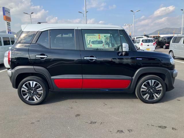 クロスビー ＨＹＢＲＩＤ　ＭＺ　３型　ＬＥＤヘッドランプ　オートライト　オートライト　プッシュスタート　シートヒーター　オートエアコン　スズキセーフティーサポート　衝突被害軽減システム　アイドリングストップ　横滑り防止機能　衝突安全ボディ　盗難防止システム（4枚目）